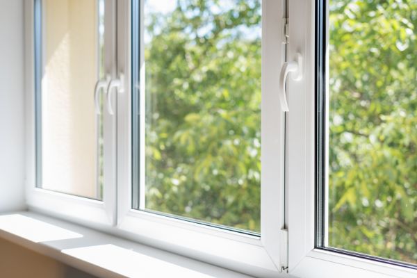 Cost of Damaged Window Replacement in Gaithersburg